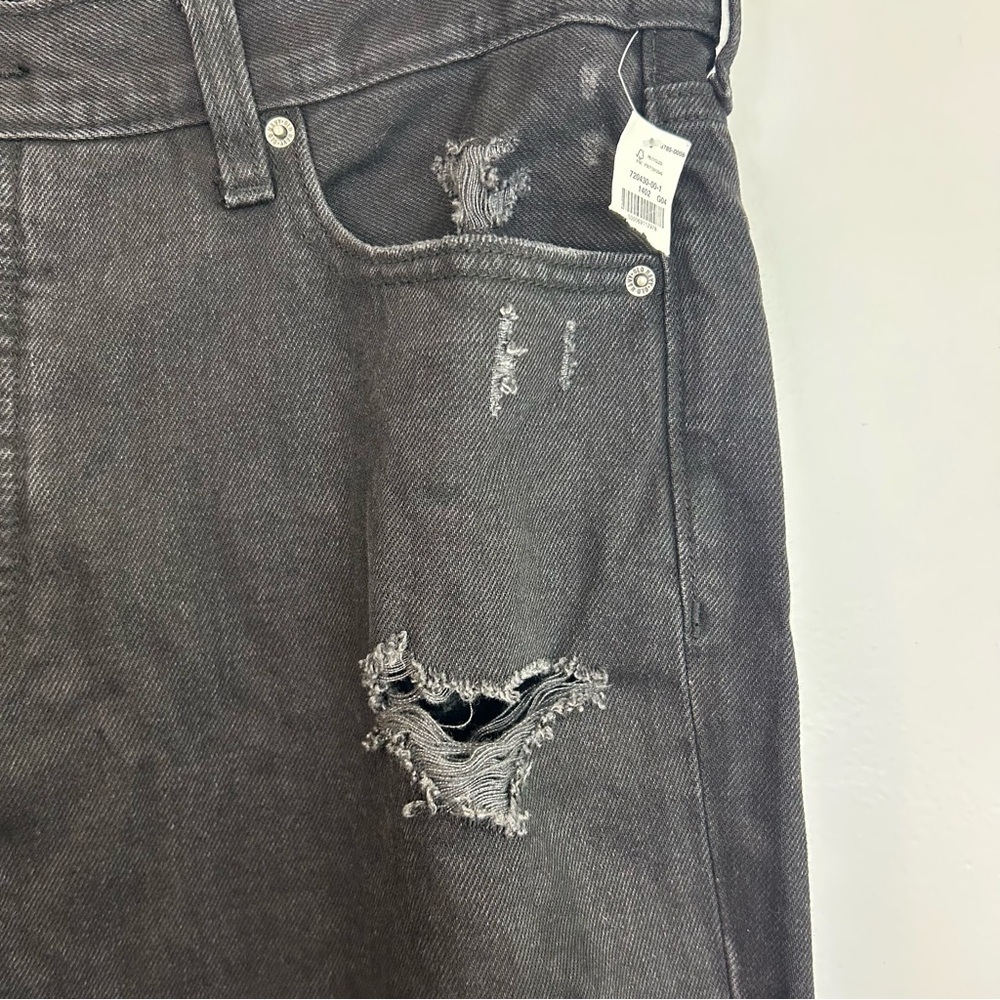 NWT Old Navy Black High Rise Slouchy Straight Distressed Black Denim Jeans Sz 14 - Picture 9 of 11